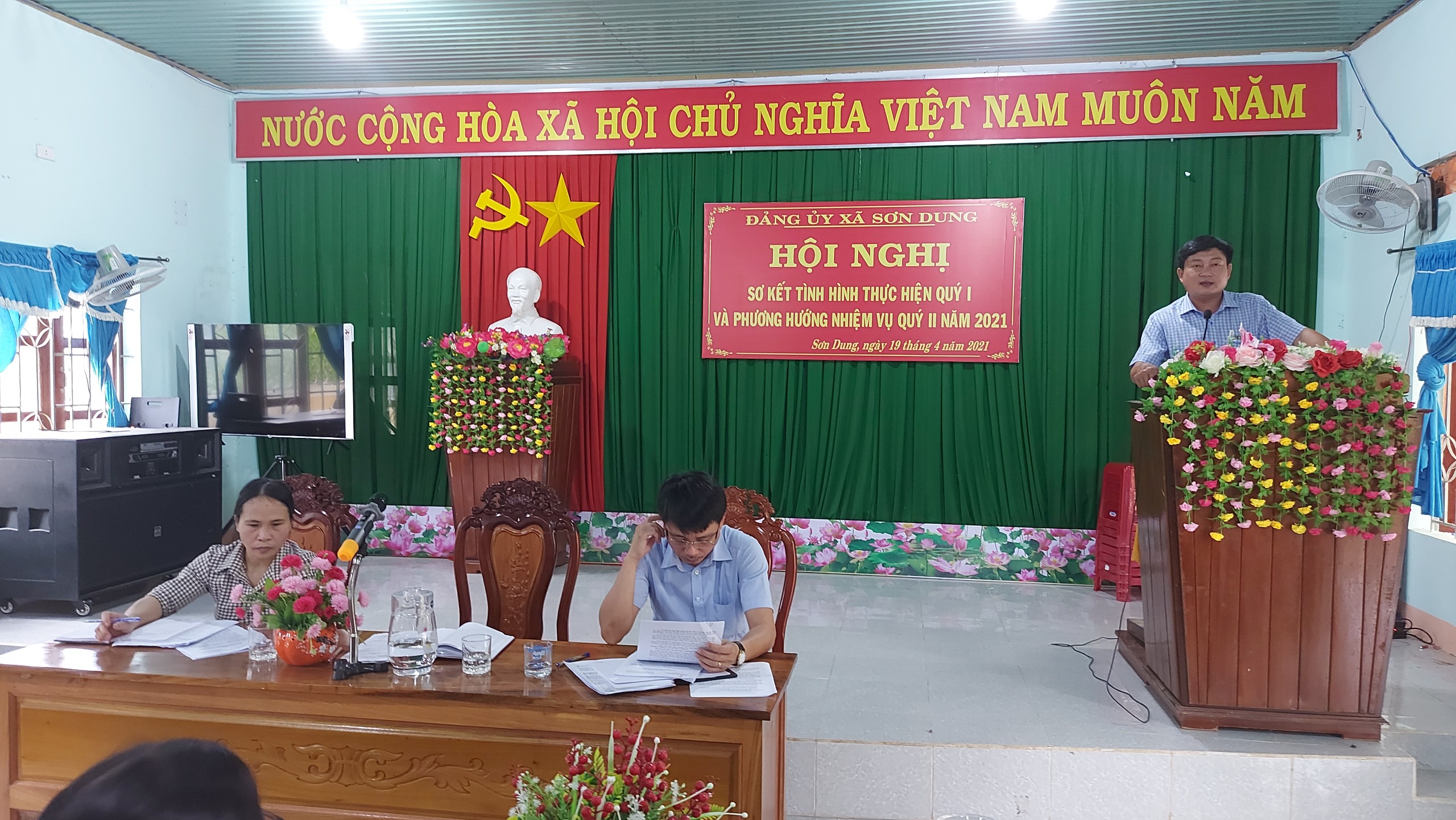 Ngày 19/4/2021, Đảng ủy xã Sơn Dung tổ chức Hội nghị sơ kết tình hình thực hiện quý I/2021